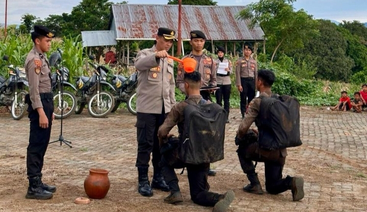 Kapolres Takalar Pimpin Upacara Penutupan Tradisi Pembaretan Bintara