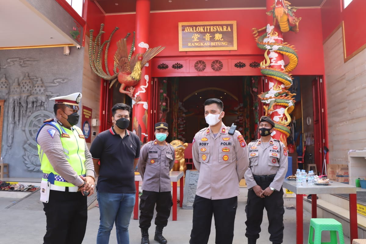 Wakapolres Lebak Pimpin Pengamanan Perayaan Waisak di Vihara Avalokitesvara Rangkasbitung