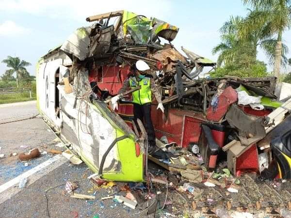 Bertambah Satu Lagi Korban Kecelakaan Bus Maut di Mojokerto Meninggal