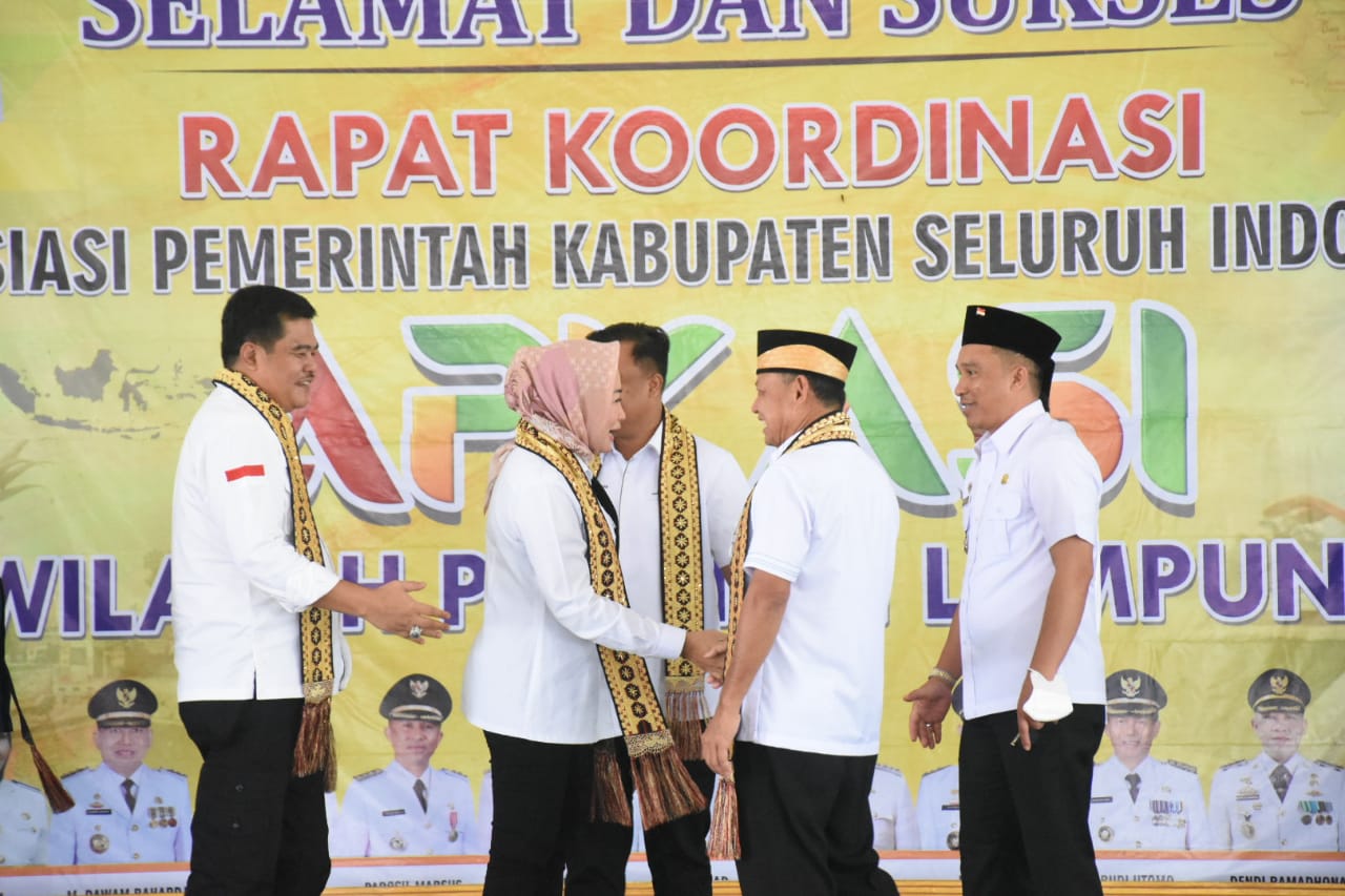 Bupati Lampung Timur M. Dawam Rahardjo Menghadiri Rapat Koordinasi Wilayah APKASI Lampung di Rumah Dinas Bupati Nuwo Balak Lampung