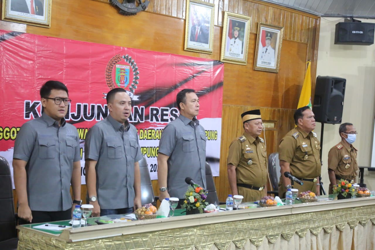 Bupati Lampung Timur M. Dawam Rahardjo Memberi Sambutan Dalam Acara Reses DPRD Provinsi Lampung