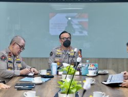 Sambut Hari Bhayangkara 2022, Polri Gelar Lomba Menembak Bersama Pati TNI-Polri dengan Insan Pers