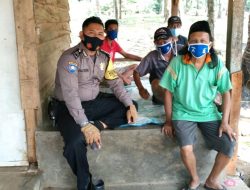 Bhabinkamtibmas Polsek Bayah Polres Lebak Laksanakan Patroli dan Himbau Kamtibmas Sasar Objek Wisata Pantai Sawarna