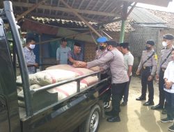 Personil Polsek warunggunung Polres Lebak Bersama Siswa Latja SPN Mandalawangi Giat Bakti Religi di Masjid Al ijtihad