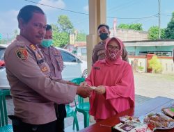 Peringatan HUT Bhayangkara Ke-76, Polsek Leuwidamar Polres Lebak Laksanakan Upacara Secara Virtual dan dilanjutkan berdoa bersama ibu bhayangkari dan pemotongan Kue