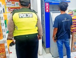 Jajaran Polsek Candi Sidoarjo Gelar Kamtibmas Cegah 3 C Dengan Patroli Dialogis di Toko Swalayan dan Mesin ATM   