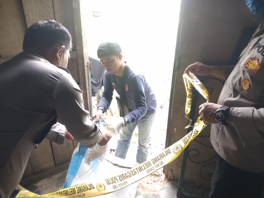 Polisi Olah TKP Gantung Diri di Monterado, Kapolsek Paparkan Hasilnya