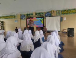 Kapolsek warunggunung Polres Lebak Mensosialisasikan tentang Bahayanya pergaulan bebas dan Narkoba di SMK MHI ( Mulia Hati Insani )