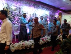 Happy wedding Resepsi Pernikahan Malik Syahputra Maharram, S.Kom & Nur Isnaeni Syarif, S.Pd