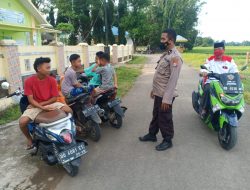 Temui Pemuda Sedang Nongkrong, Bhabinkamtibmas Polsek Bajeng Sampaikan Ini