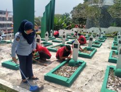 Sambut HDKD 77, Lapas Rangkasbitung Baksos Di Taman Makam Pahlawan