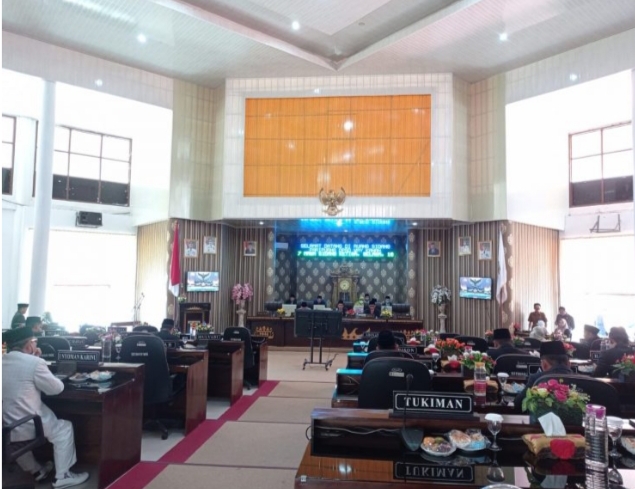  Rapat Paripurna mendengarkan Pidato Presiden RI Dalam Rangka HUT RI ke 77