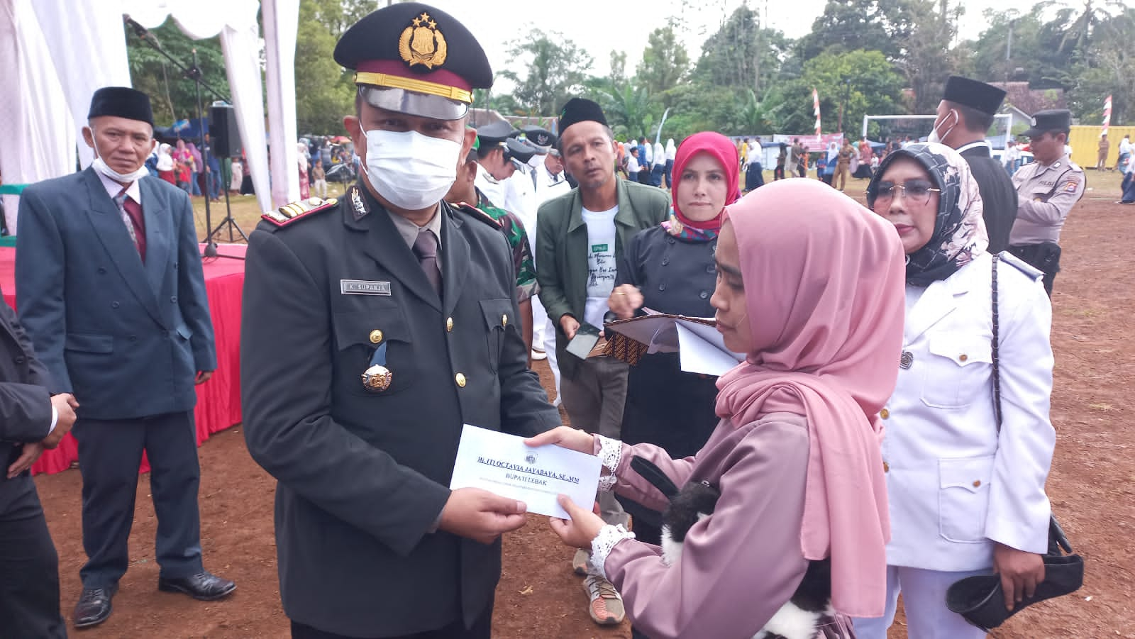 Kapolsek Cijaku Polres Lebak Menghadiri Upacara HUT Kemerdekaan RI ke-77 Tahun 2022 Kecamatan Cijaku.