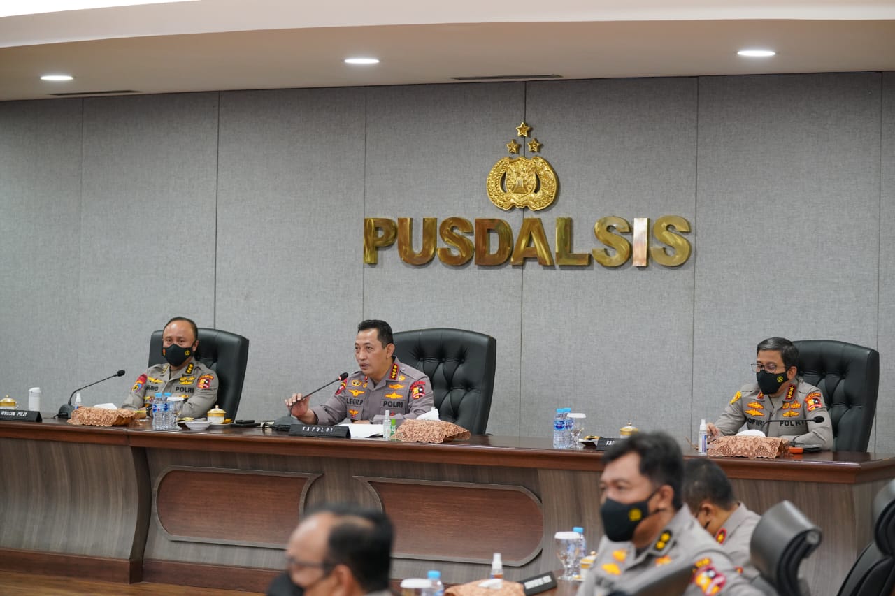 Kapolri: Raih Kepercayaan Publik untuk Terus Kawal Kebijakan Pemerintah 