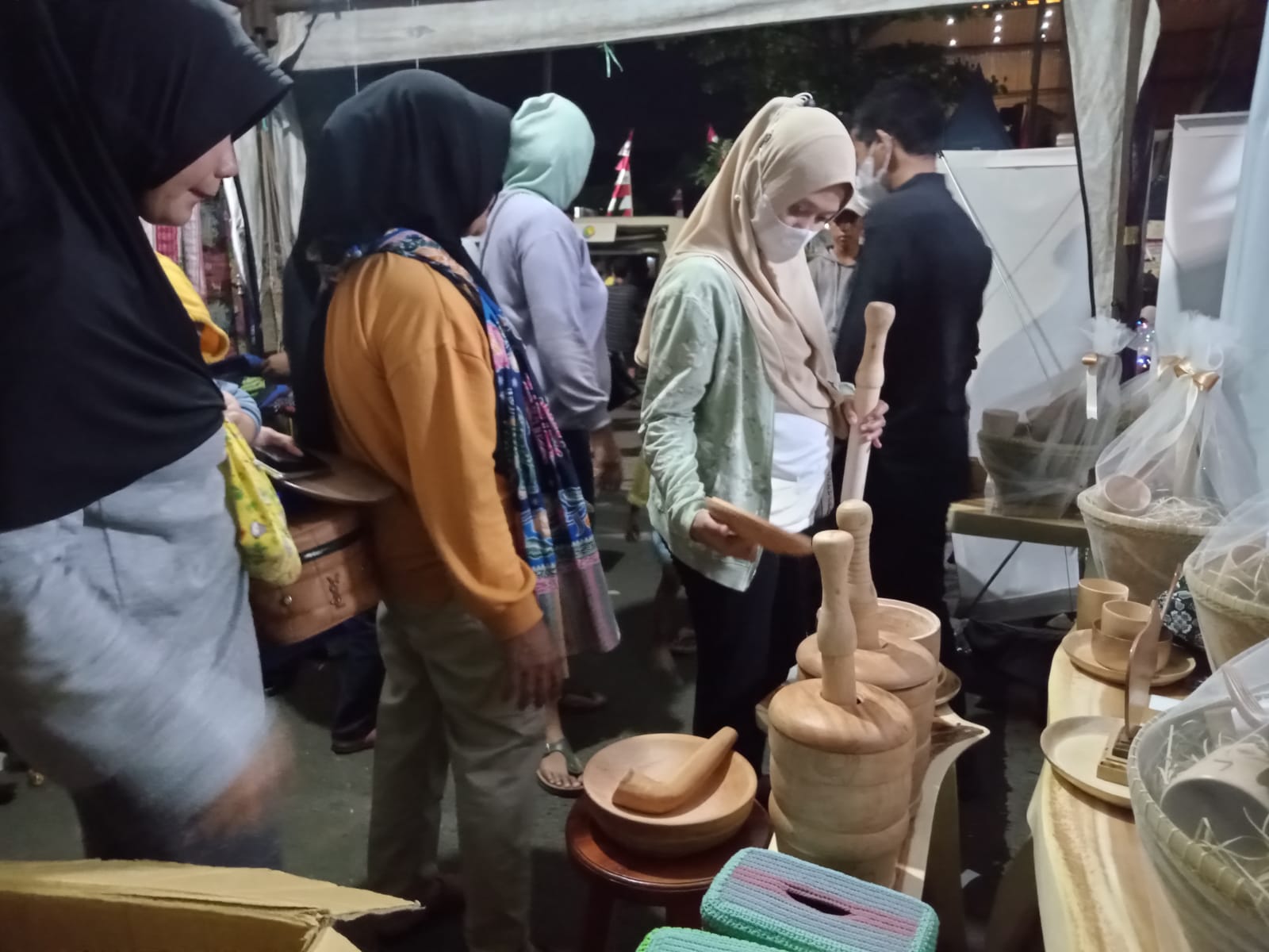 Karya Napi Lapas Rangkasbitung Mejeng Di Pameran UMKM Lebak