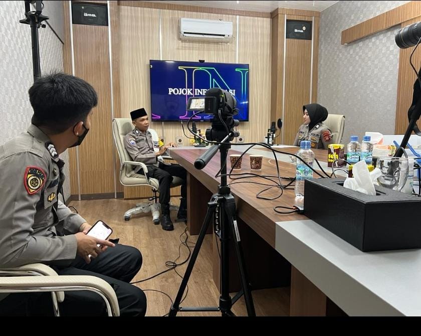 Terobosan Kreatif Hingga Aktif Berikan Ceramah, Bhabinkamtibmas Polres Gowa Ini Diundang Mengisi Acara Podcast di SDM Polda Sulsel