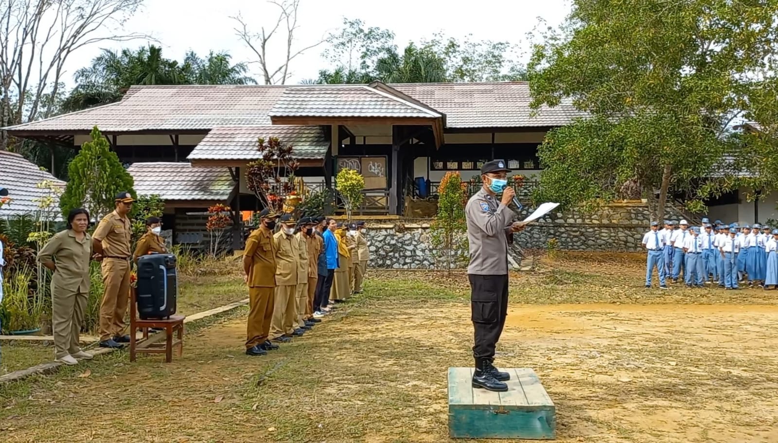 Cegah Kenakalan Remaja,Aipda Parmin Arahkan Pelajar SMAN 1 Samalantan