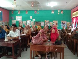 Pembahasan dalam kegiatan administrasi K13 dan implementasi kurikulum kelas 1 dan kelas 4