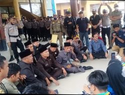 Mahasiswa PMII Geruduk Dprd 