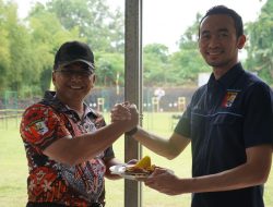 Sambut HUT TNI ke-77, Danrem 064/MY Buka Lomba Menembak Hingga Resmikan Mushola di Yonif 320/BP