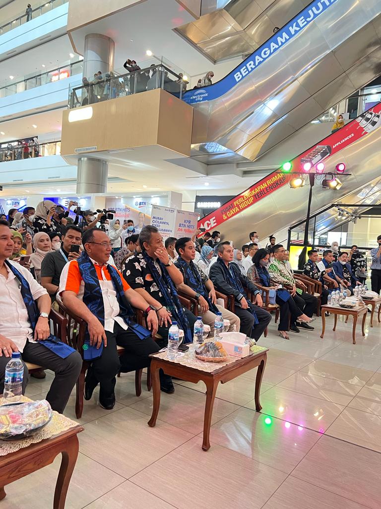 Walikota Cilegon Helldy Agustian Membuka Pameran Real Estate Indonesia (REI) Daerah Banten , Yang di Gelar di Cilegon Mall Center , Cilegon