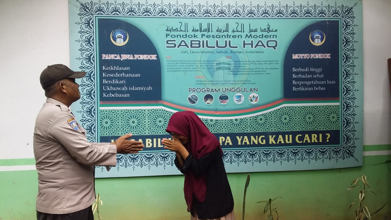 Polsek Leuwidamar Melaksanakan Giat Sambang Pondok Pesantren Moderen SABILUL HAQ