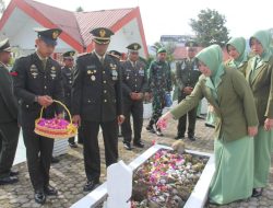 HUT TNI Ke 77 Tahun Dandim Pimpin Ziarah di TMP.