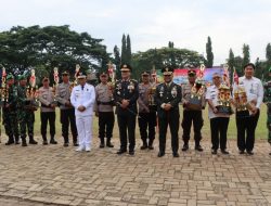 Kapolres Lebak dampingi Kapolda Banten Hadiri Upacara HUT TNI ke-77 di Alun-alun Rangkasbitung