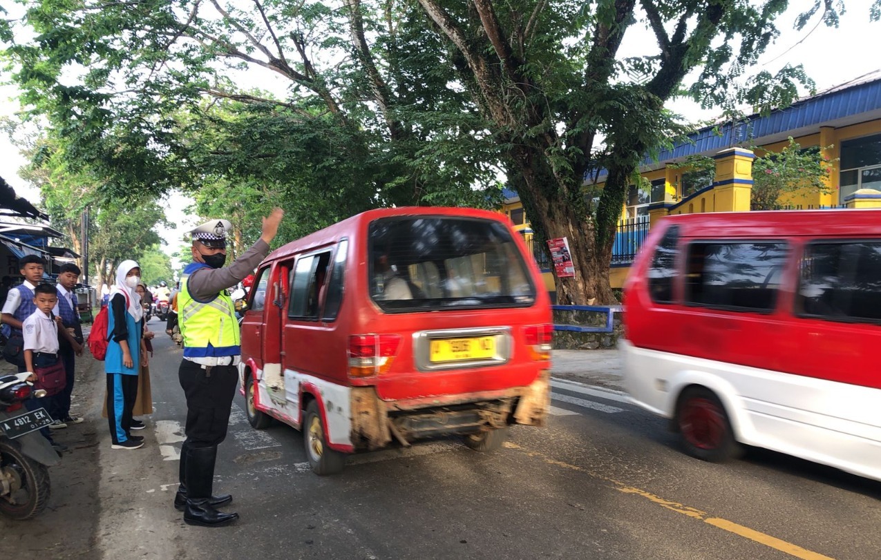 Cegah Kemacetan, Ops Zebra Maung 2022 Polres Lebak Lakukan Upaya Preventif Pengaturan Lalulintas