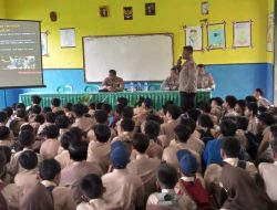 Kasat Binmas Polres Lebak Giat Pembinaan dan Penyuluhan di SMP Negeri 1 Sajira