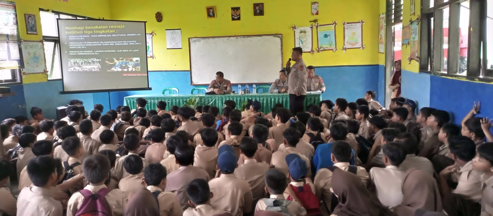 Kasat Binmas Polres Lebak Giat Pembinaan dan Penyuluhan di SMP Negeri 1 Sajira