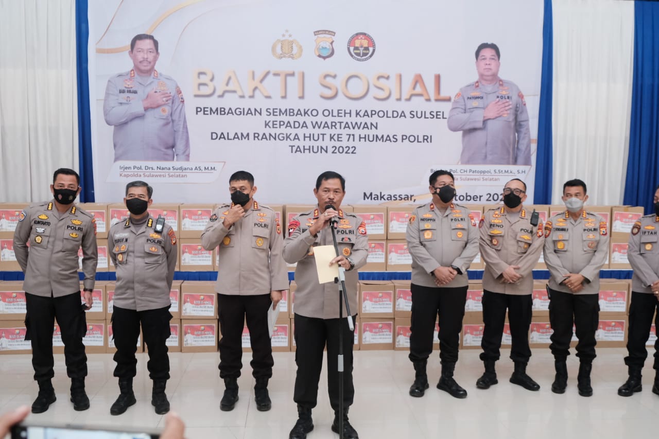 Polda Sulsel Gelar Bakti Sosial Donor Darah Dan Pemberian Sembako, Sambut HUT Humas Polri Ke 71