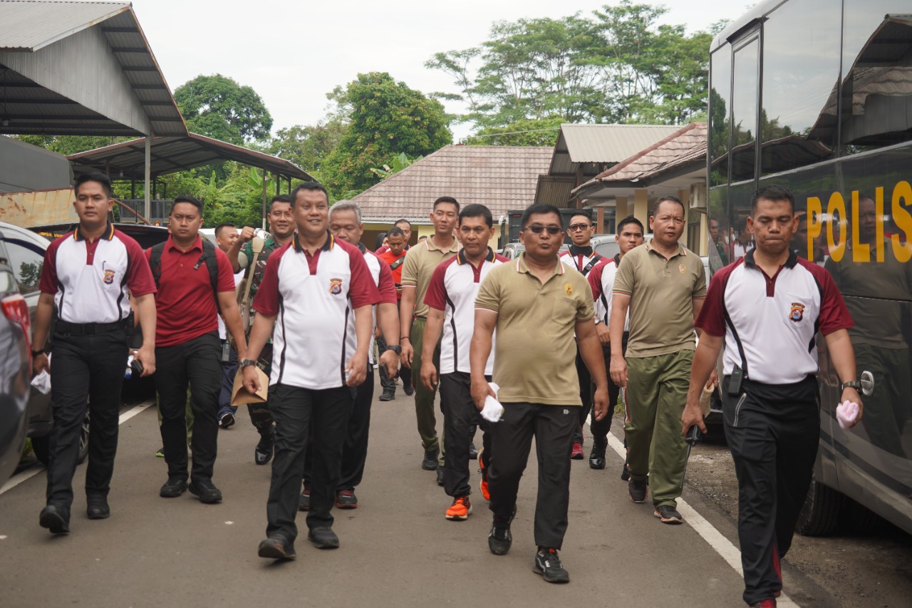 Diawali Ujung Barat Pulau Jawa, Guyub TNI Polri Buat Indonesia Bergetar