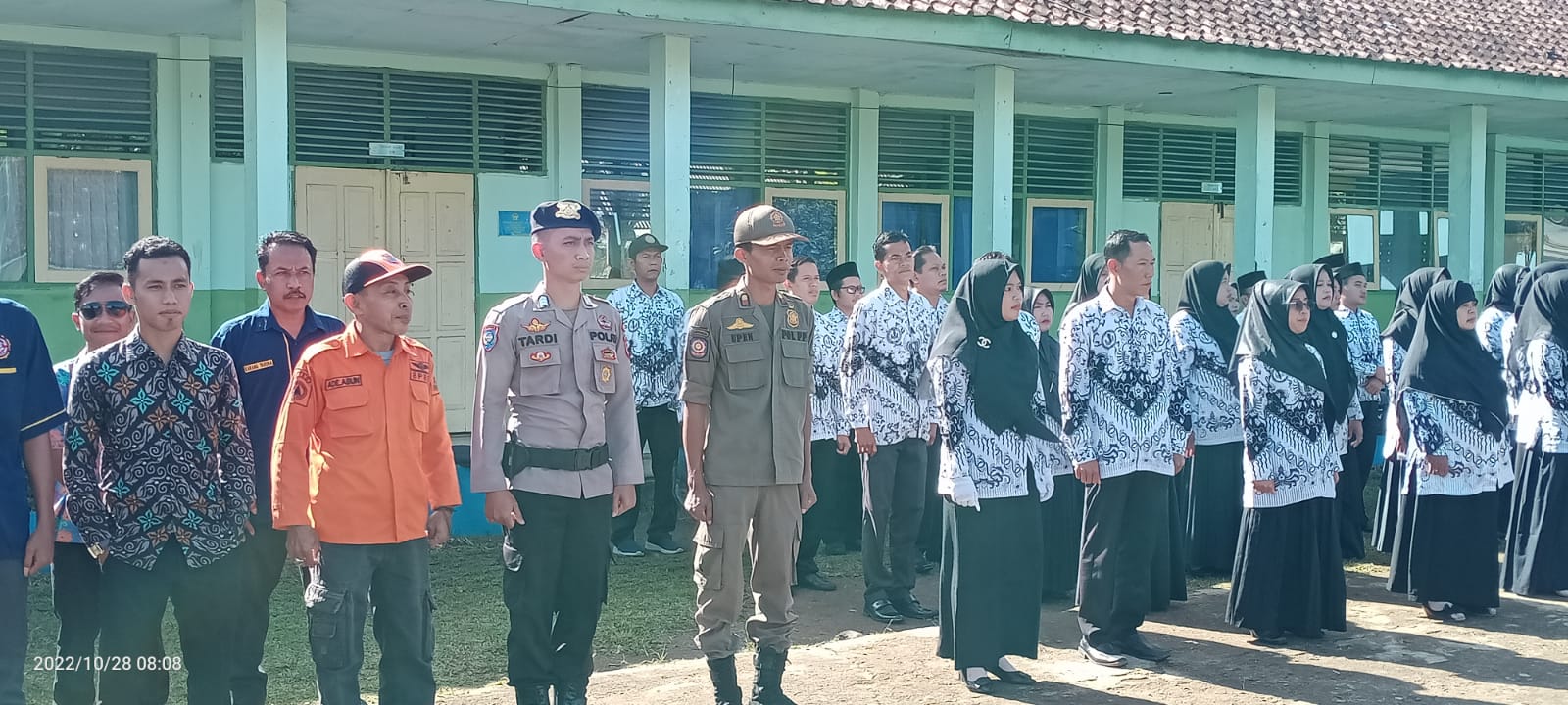 Kapolsek Cijaku Polres Lebak Bersama Forkopimcam Melaksanakan Upacara Hari Sumpah Pemuda ke- 94 Tahun 2022.