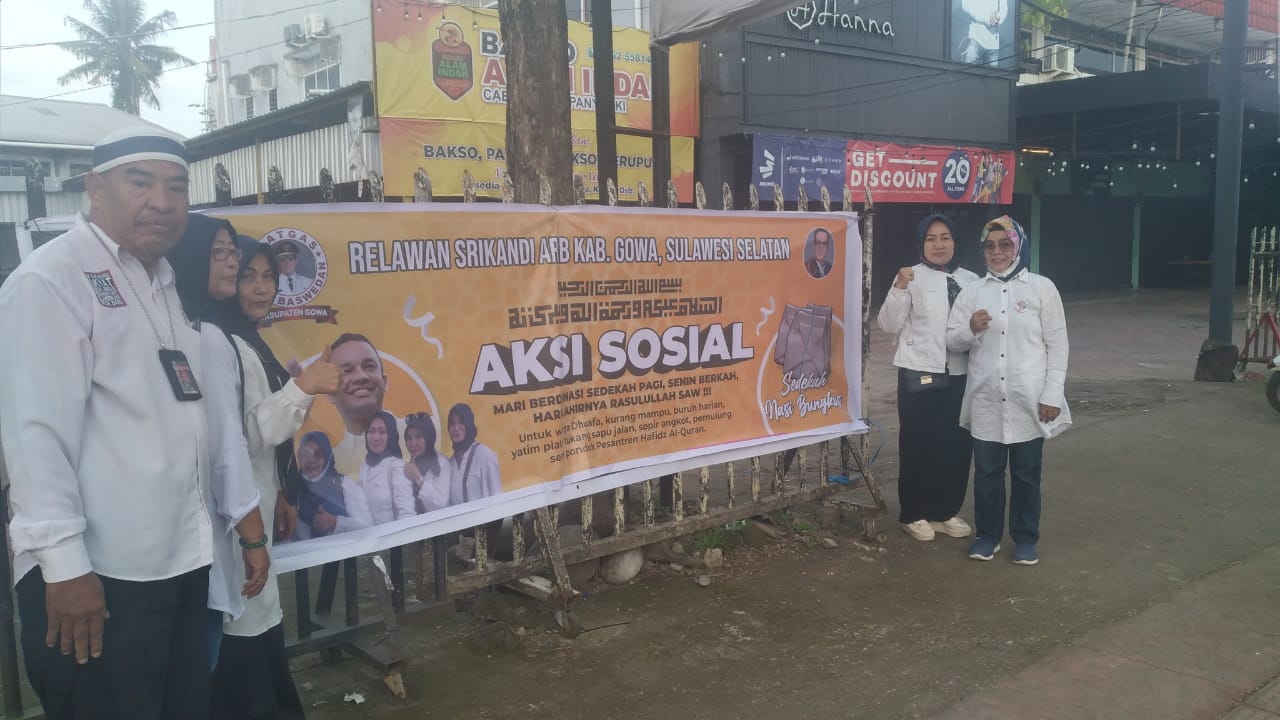 Aksi Sosial Srikandi Anies Rasyid Baswedan”Berbagi Nasi Bungkus”Di Senin Berkah