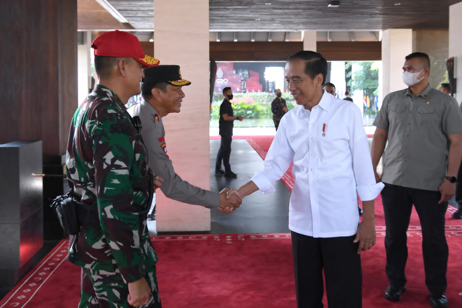 KTT G20 Berjalan Lancar, Polri Ucapkan Terima Kasih ke Masyarakat, Wisatawan hingga Pecalang