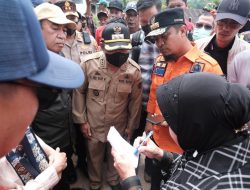 Bersama Mensos dan Gubernur Sulsel, Wabup Gowa Pantau Titik Longsor di Parangloe