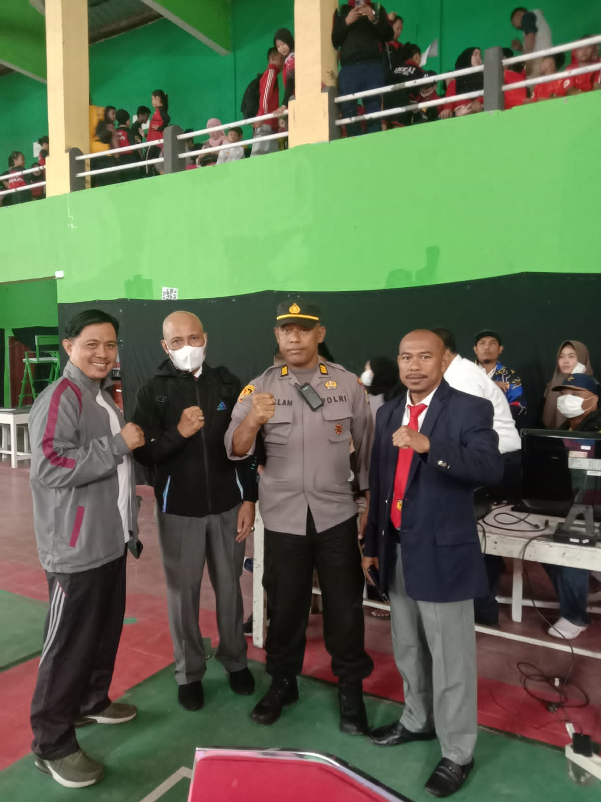 Waka Polsek Somba Opu pimpin pengamanan pembukaan kejuaraan karate perbankan se-Sulsel.