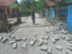 Diduga Sengaja, Proyek Pembangunan Paving Blok Di Desa Pasir Tanjung Tanpa Di Lengkapi Papan Informasi Proyek.