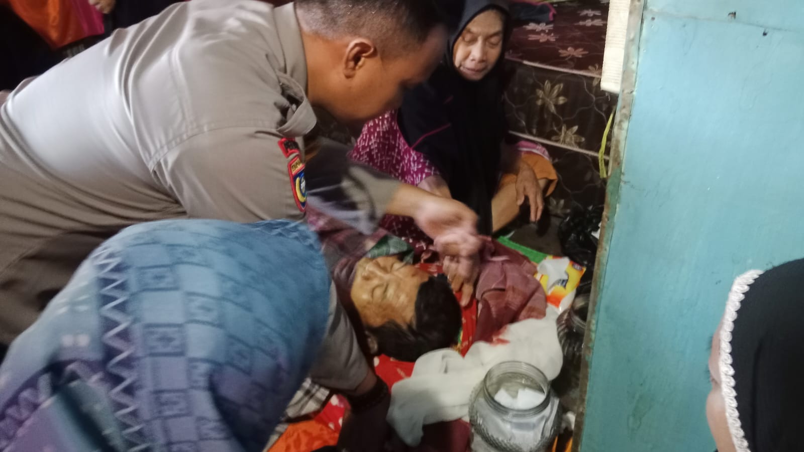 Polsek Bissappu protak utama Saling Kasih saling bantu dan saling berbagi