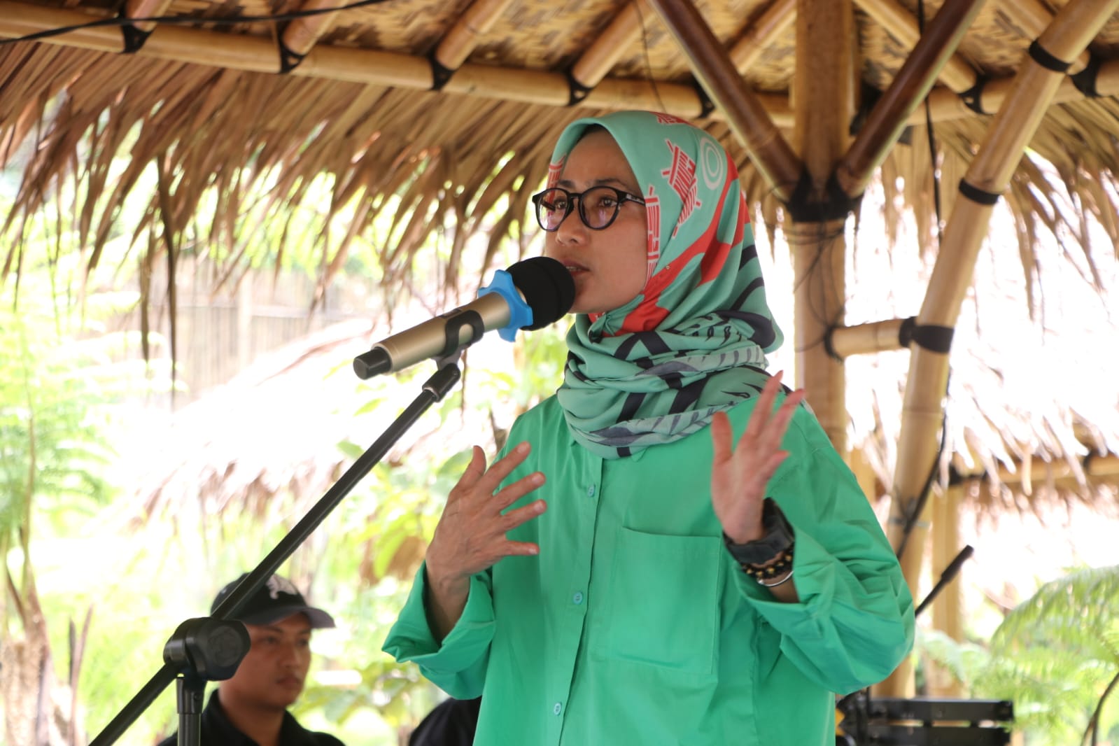 Dukung Pertumbuhan Ekonomi Lebak, Bupati Hadiri Peresmian Rumah Makan Warung Pakis