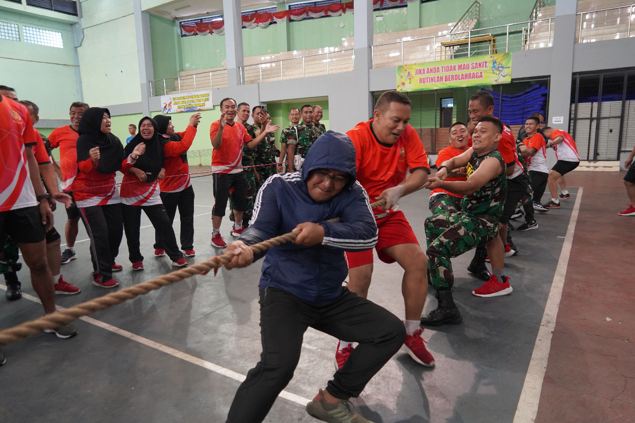 Seru, Danrem 064/MY Ikut Lomba Tarik Tambang