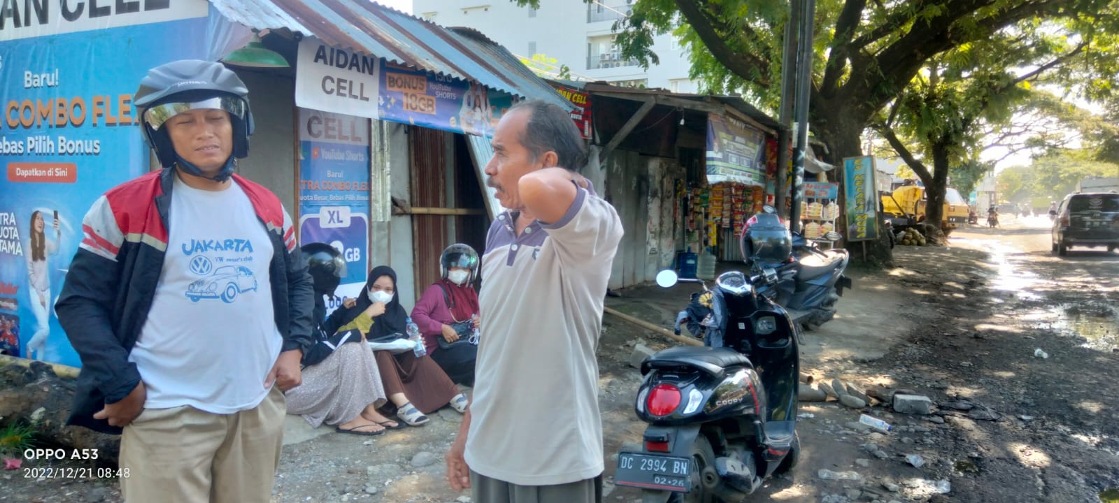 Jalan Berlobang Setiap Hari Dan Malam Terus Memakan Korban. Adakah Perhatian Dari Pihak Terkait ????