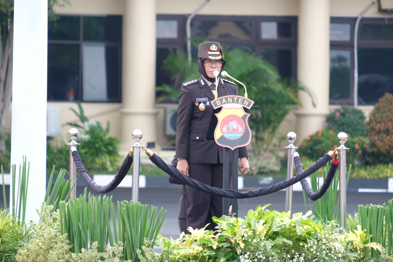 *Kabidkum Polda Banten Pimpin Upacara Peringatan Hari Ibu ke-94*