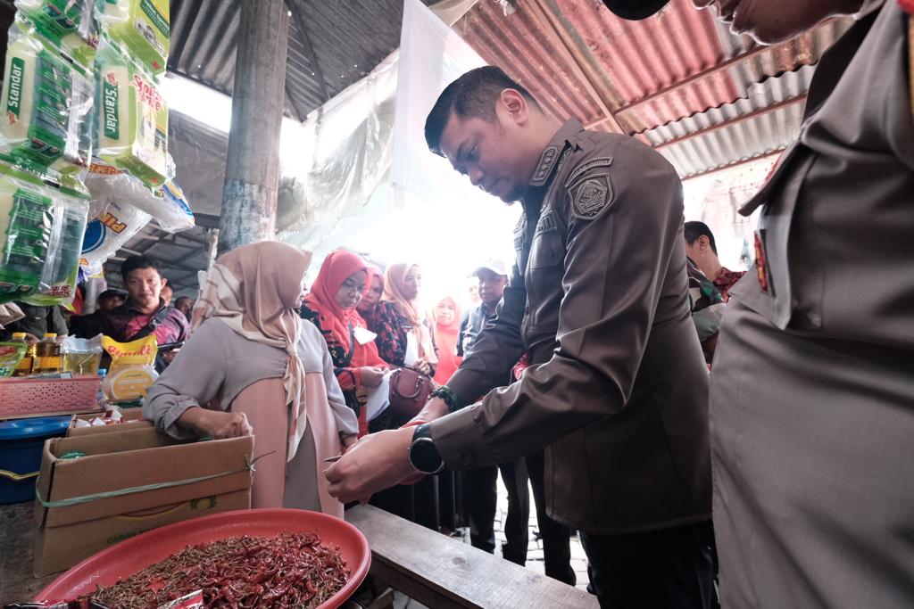 Lakukan Operasi Pasar, Adnan Sebut Kenaikan Harga Tidak Signifikan