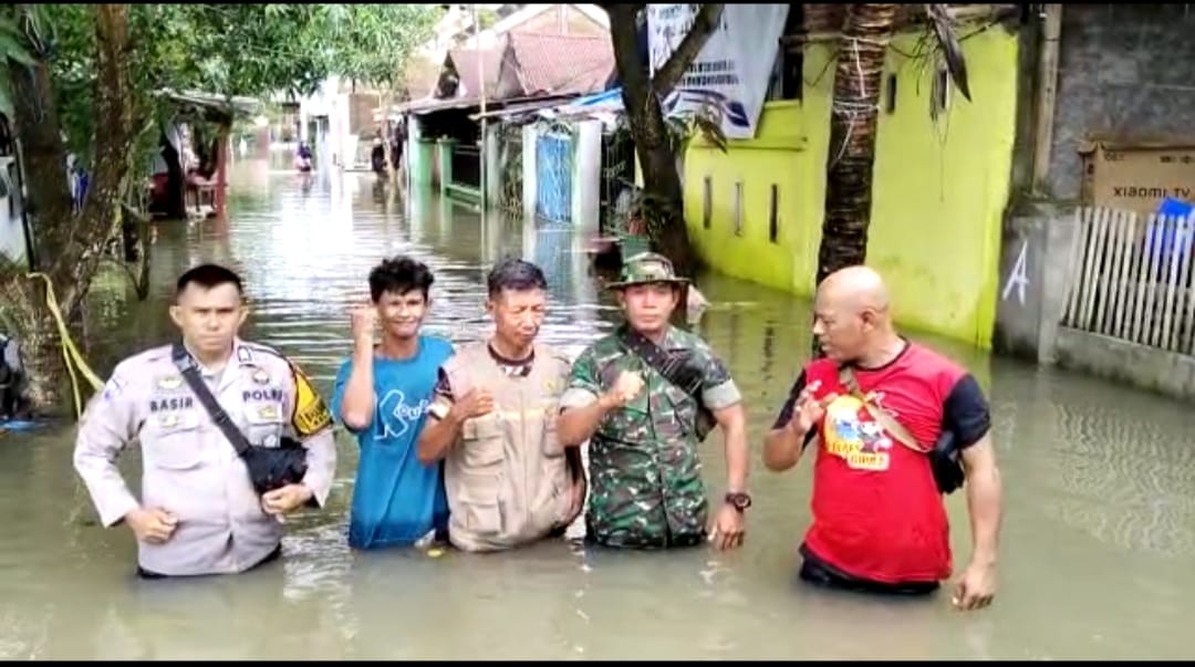 Personil piket fungsi Polsek somba Opu mendatangi TKP bencana alam