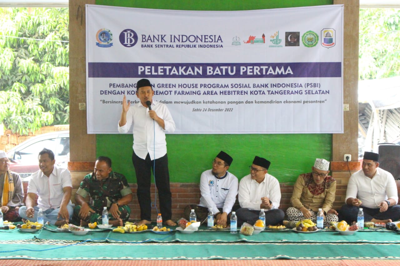 Wakil Bupati Lebak Menghadiri Sekaligus Melakukan Peletakan Batu Pertama Pembangunan Green House di Pesantren Roudhotul Ikhsan