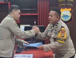 Respon Cepat Hadir Ditengah Warga Binaannya, Bhabinkamtibmas Desa Pakkatto Dapat Reward Dari Kapolres Gowa