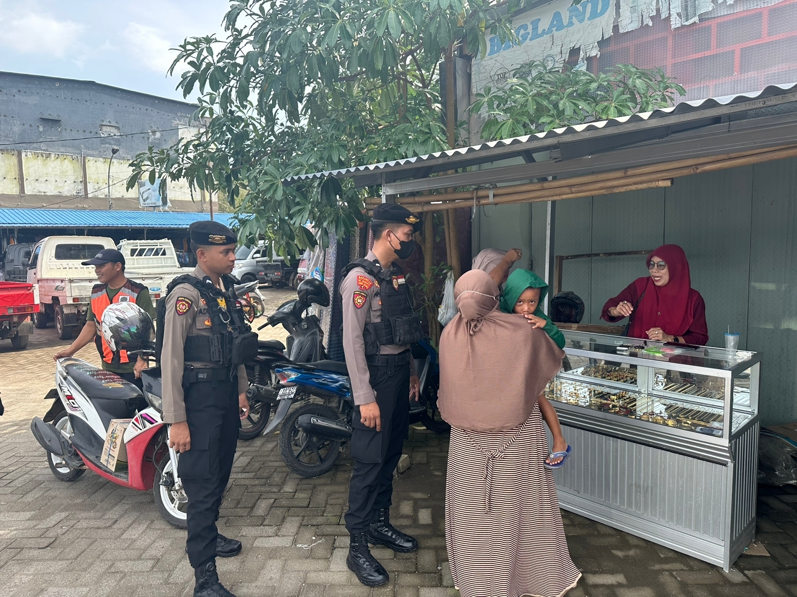 Patroli Sat Samapta Polres Takalar di Pasar Tradisional, Ini Tujuannya