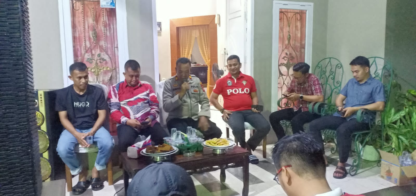 Kapolsek Somba Gelar Jumat curhat demi tampung keluhan masyarakat.*